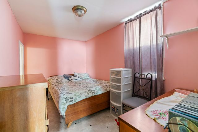 1520 N Washtenaw Avenue, Chicago, IL 60622