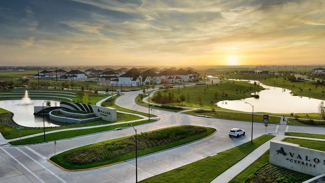 9314 Hollowed Hills Drive, Cypress, TX 77433