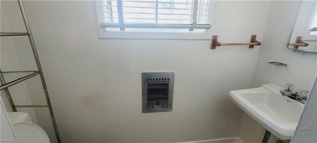 3802 Greenwood DR, Portsmouth, VA 23701