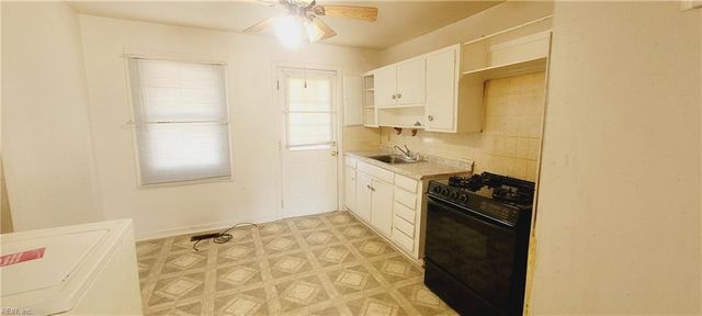 3802 Greenwood DR, Portsmouth, VA 23701