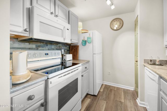 4035 GRANDE VISTA BLVD Boulevard 307, St. Augustine, FL 32084