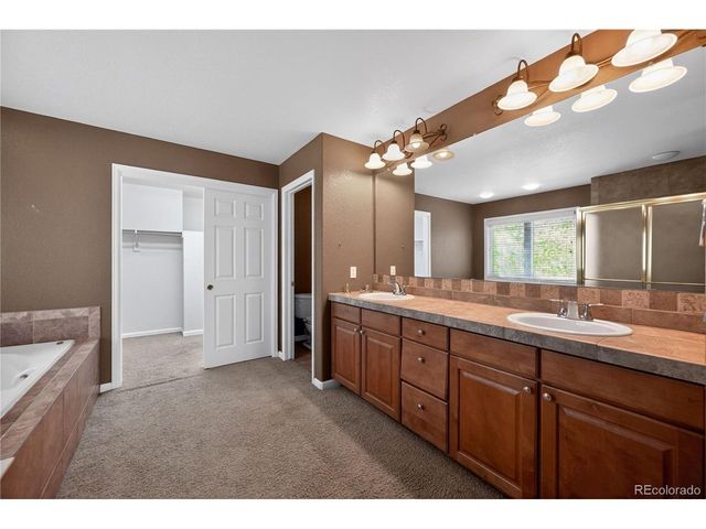 6873 Esperanza Dr, Castle Pines, CO 80108