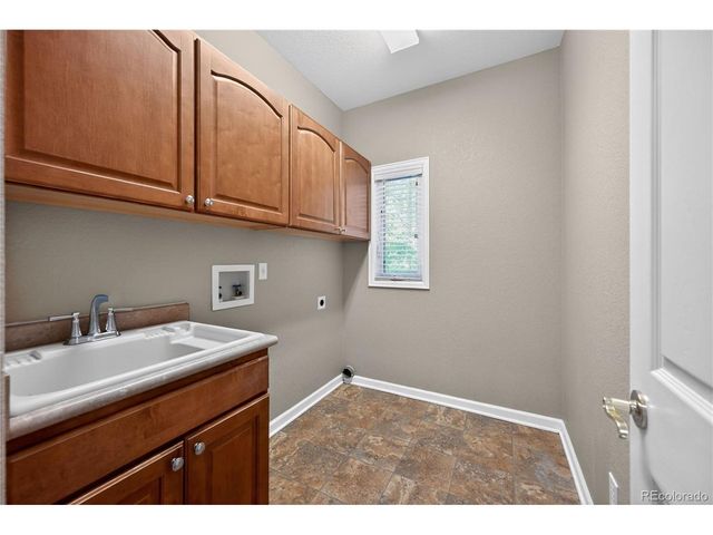 6873 Esperanza Dr, Castle Pines, CO 80108