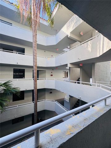 8365 SW 152nd Ave C311, Miami, FL 33193