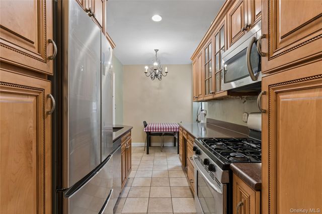 73-20 Austin Street 1E, Forest Hills, NY 11375