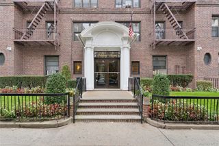 73-20 Austin Street 1E, Forest Hills, NY 11375