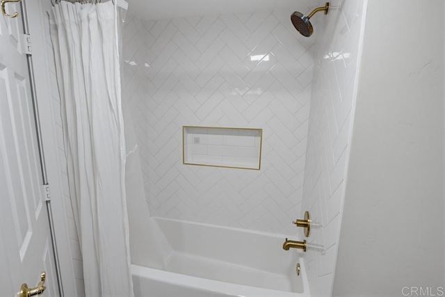 2842 Luciernaga Street, Carlsbad, CA 92009