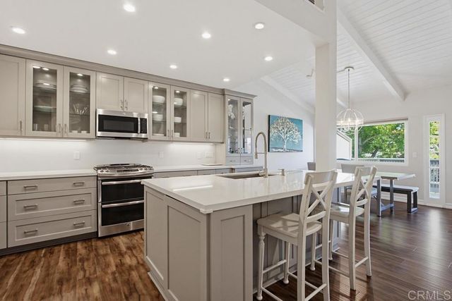 2842 Luciernaga Street, Carlsbad, CA 92009