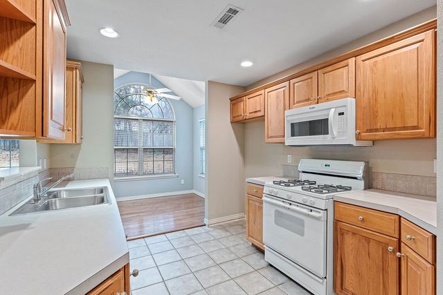 612 E Ash Street, Fayetteville, AR 72703