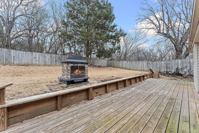 612 E Ash Street, Fayetteville, AR 72703