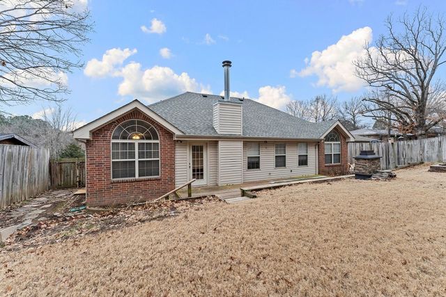 612 E Ash Street, Fayetteville, AR 72703