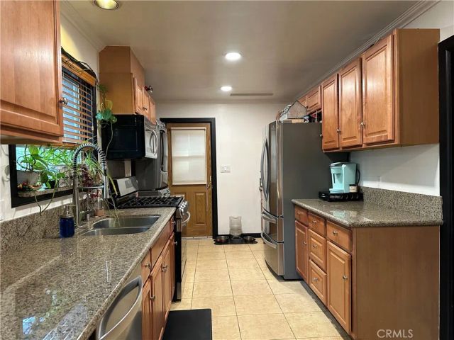 867 B Lane, Big Bear City, CA 92314