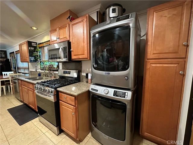 867 B Lane, Big Bear City, CA 92314