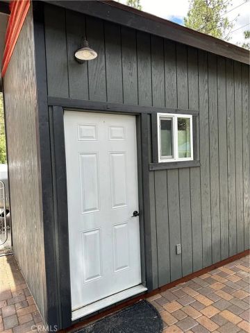 867 B Lane, Big Bear City, CA 92314