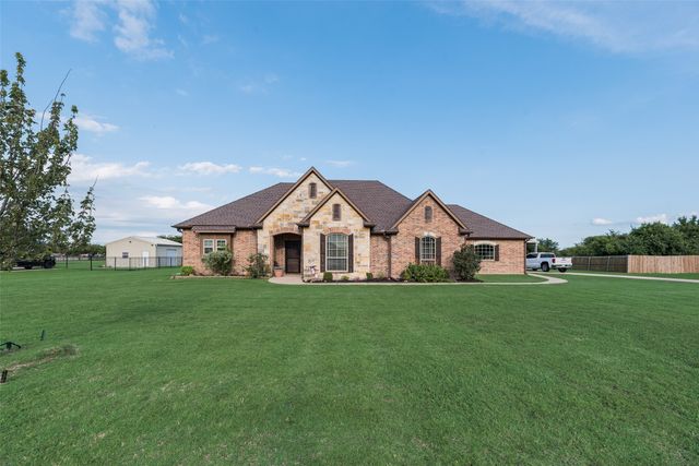 1132 Chartres Street, Oak Ridge, TX 75142