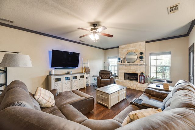 1132 Chartres Street, Oak Ridge, TX 75142