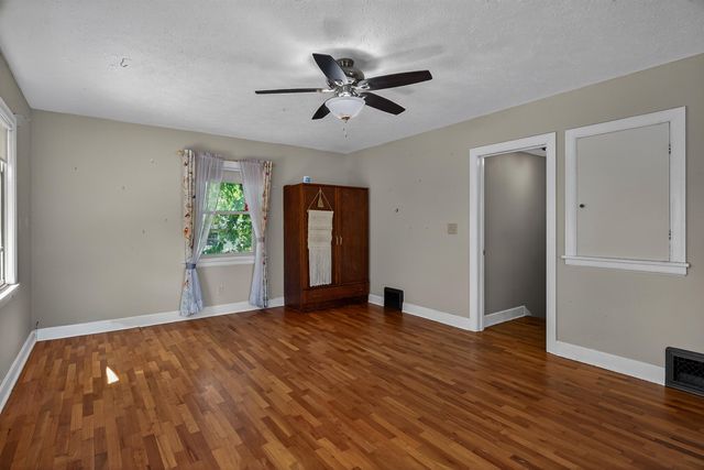 1200 Funston ST, Salina, KS 67401