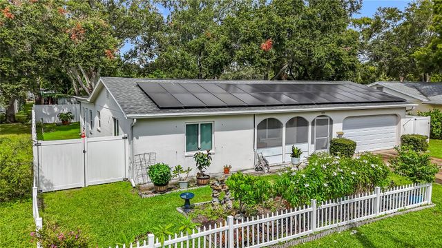 7536 18TH WAY N, St Petersburg, FL 33702