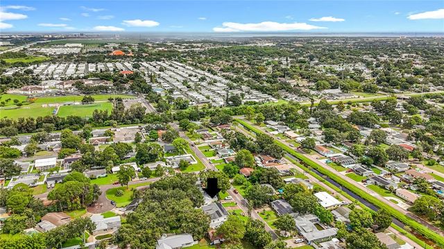 7536 18TH WAY N, St Petersburg, FL 33702