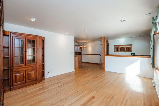 3843 Springdale Avenue, Glenview, IL 60025