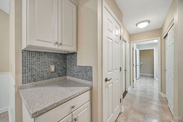 1356 Cotswold Lane, Hamilton, OH 45013