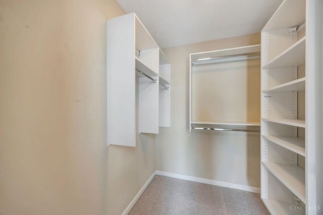 1356 Cotswold Lane, Hamilton, OH 45013