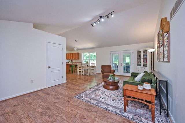 2115 Canyon Court, Hebron, KY 41048