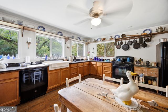 1880 Dames Ferry Road, Forsyth, GA 31029
