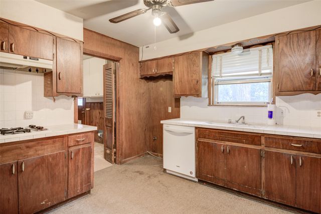 2502 Greenlawn PKWY, Austin, TX 78757