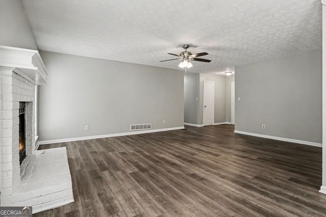 9112 Raven Drive, Jonesboro, GA 30238