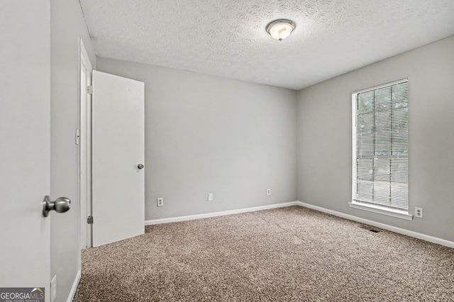 9112 Raven Drive, Jonesboro, GA 30238
