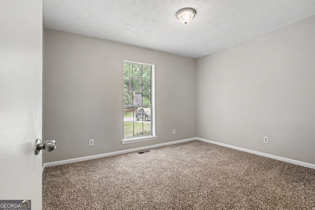 9112 Raven Drive, Jonesboro, GA 30238