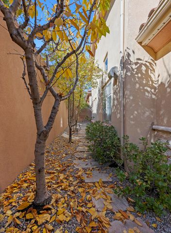 4505 Atherton Way NW, Albuquerque, NM 87120