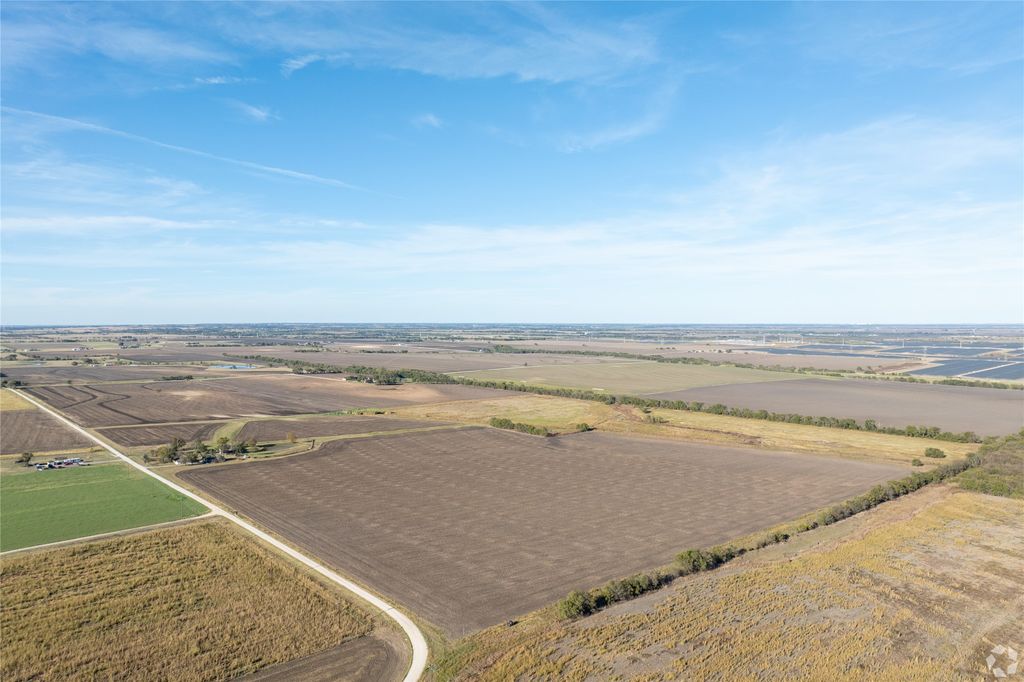 1264 Hcr 3112, Abbott, TX 76621