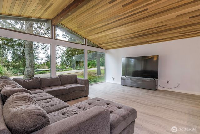1203 Skyridge Street SE, Lacey, WA 98503