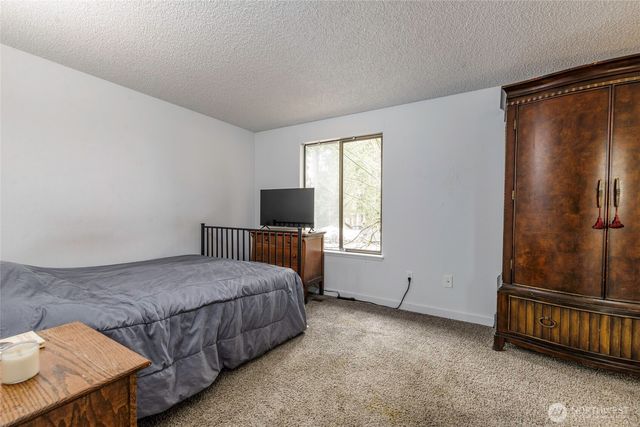 1203 Skyridge Street SE, Lacey, WA 98503