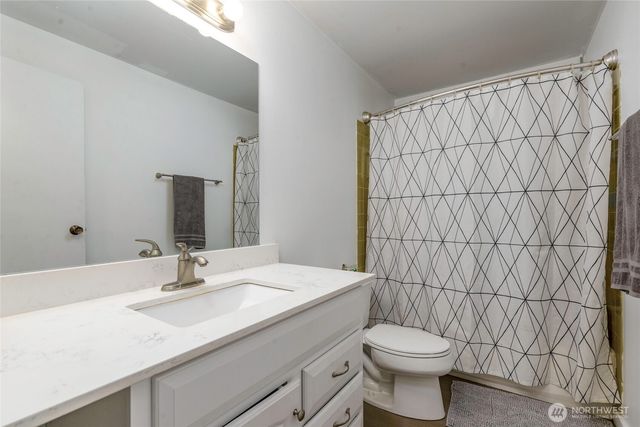 1203 Skyridge Street SE, Lacey, WA 98503