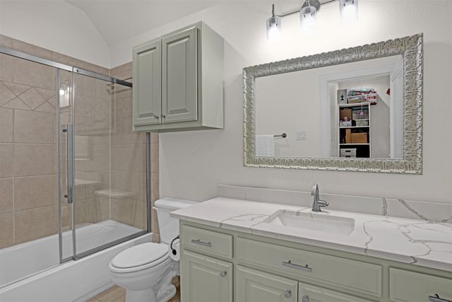 20 Glistening Pond Drive, Frisco, TX 75034