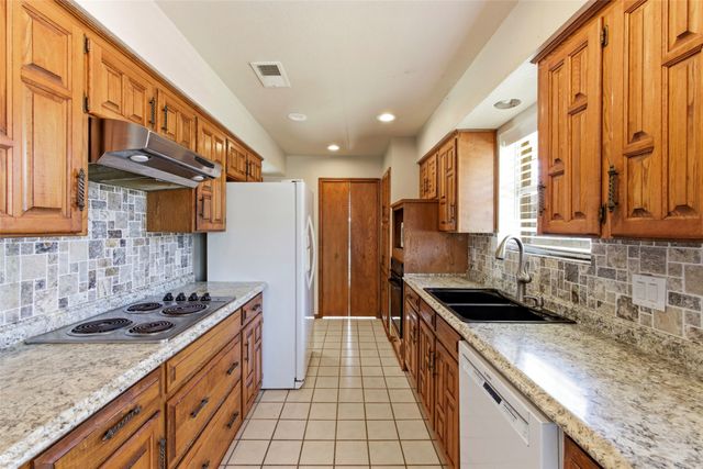 2401 E Windsor Drive, Denton, TX 76209