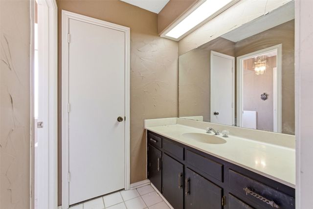 2401 E Windsor Drive, Denton, TX 76209