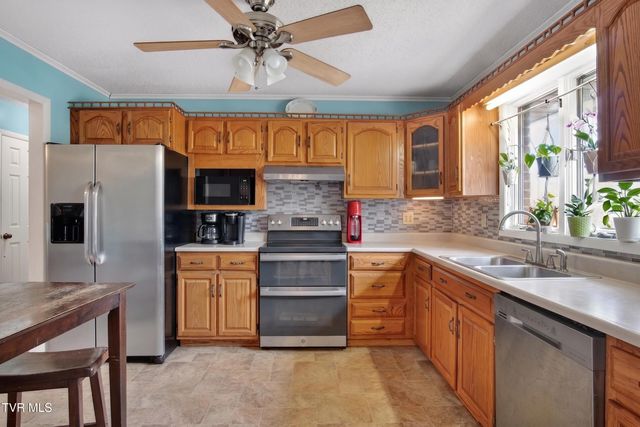 117 Windsong Drive, Gray, TN 37615