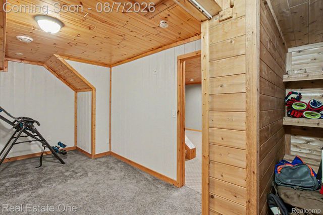 7926 Forest Creek Court, Hamburg Township, MI 48189