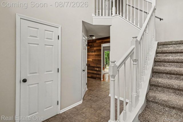 7926 Forest Creek Court, Hamburg Township, MI 48189