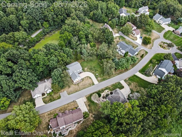 7926 Forest Creek Court, Hamburg Township, MI 48189