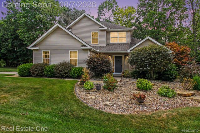 7926 Forest Creek Court, Hamburg Township, MI 48189