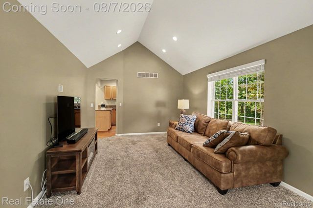 7926 Forest Creek Court, Hamburg Township, MI 48189