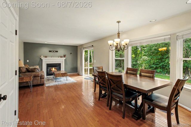 7926 Forest Creek Court, Hamburg Township, MI 48189