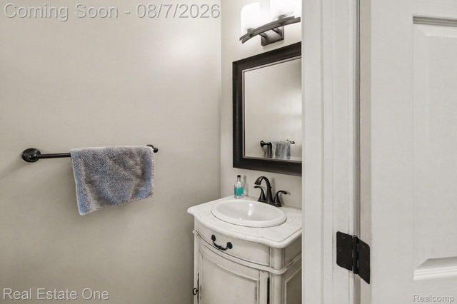 7926 Forest Creek Court, Hamburg Township, MI 48189