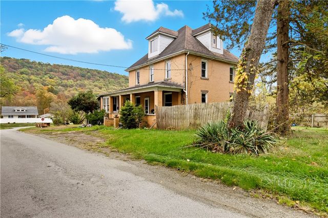 103 Wash Run Rd, Saltlick Twp, PA 15446