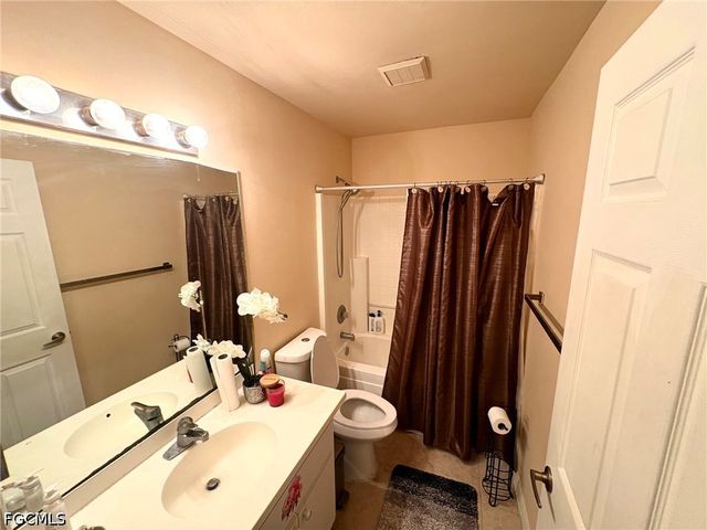 1326 NE 1st AVE, Cape Coral, FL 33909
